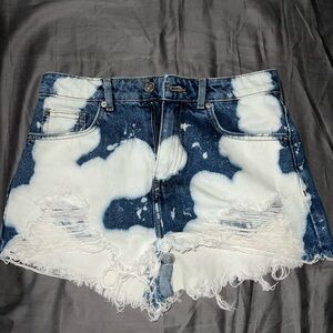 Fashion Nova Bleach Wash Denim Shorts